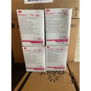 3M 3562 Medipore Adhesive Dressing Soft Rectangle  2 x 2-3/4in 200 count